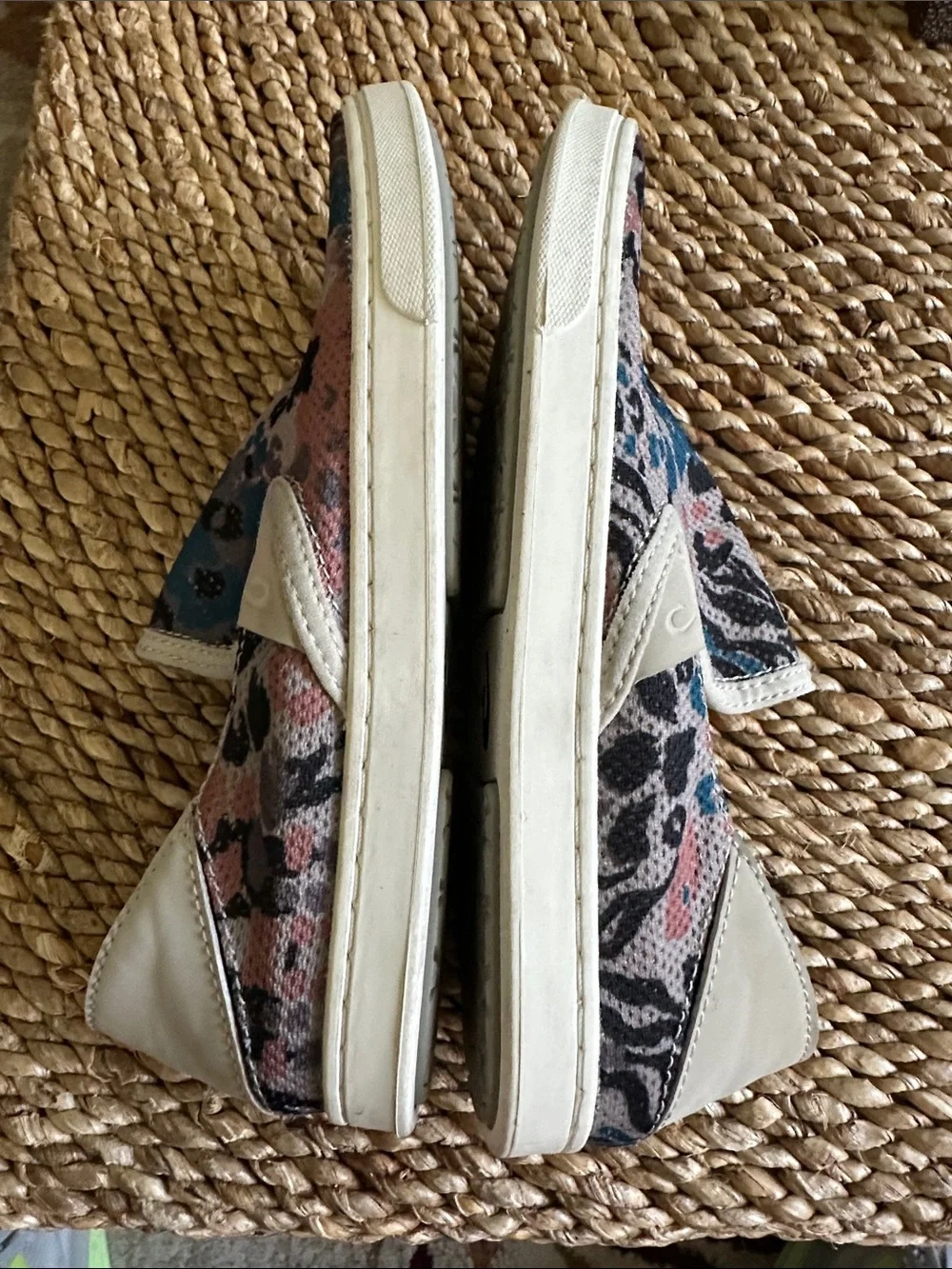 Olukai Women’s size 6 Slip-On Canvas Shoes in Teal and Pink Leopard Print